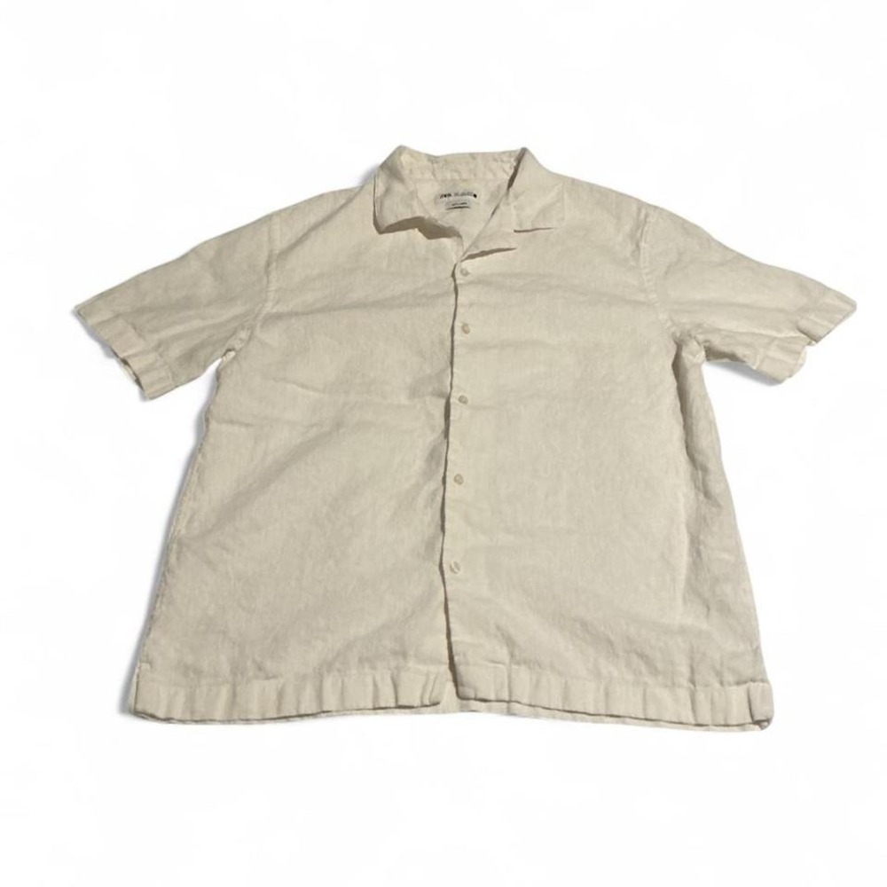 White linen button-up shirt with a relaxed fit‎ #summer #vacation #resortwear